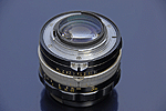 底部にMB-D200を装着 底部にMB-D200を装着