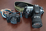 D200Ƃ̔riPhoto by iPhone5j
